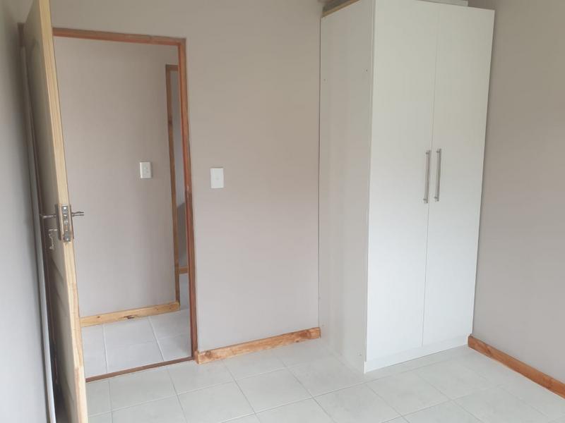 To Let 1 Bedroom Property for Rent in Hagley Western Cape